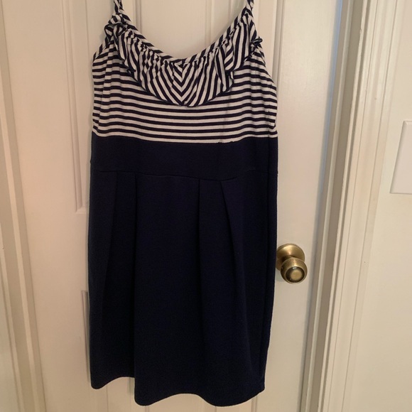 Dress - Picture 1 of 2